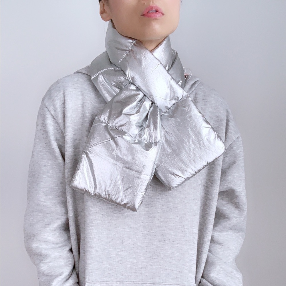 CHIC Puffer Down Neck Warmer Scarf- SILVER - Picture 6 of 8